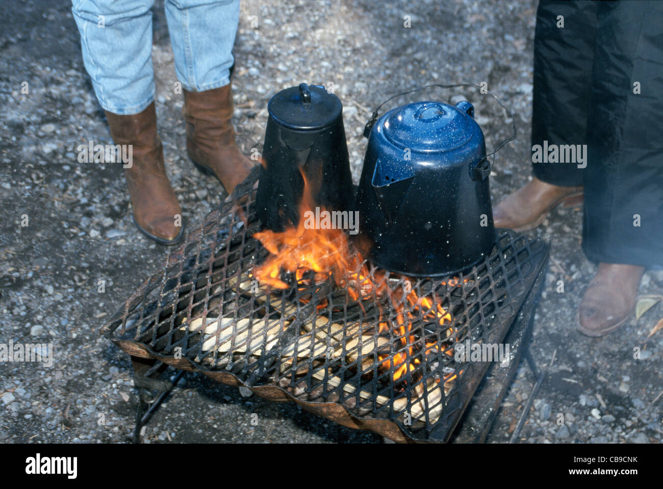 Cowboy kaffeekanne -Fotos und -Bildmaterial in hoher Auflösung – Alamy
