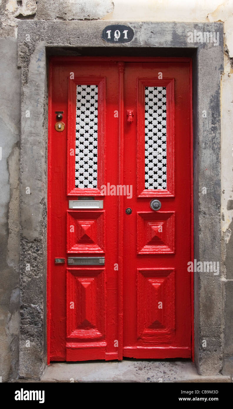 Verzierte Tür, Rua de Santa Maria, Zona Velha (Altstadt), Funchal, Madeira Stockfoto
