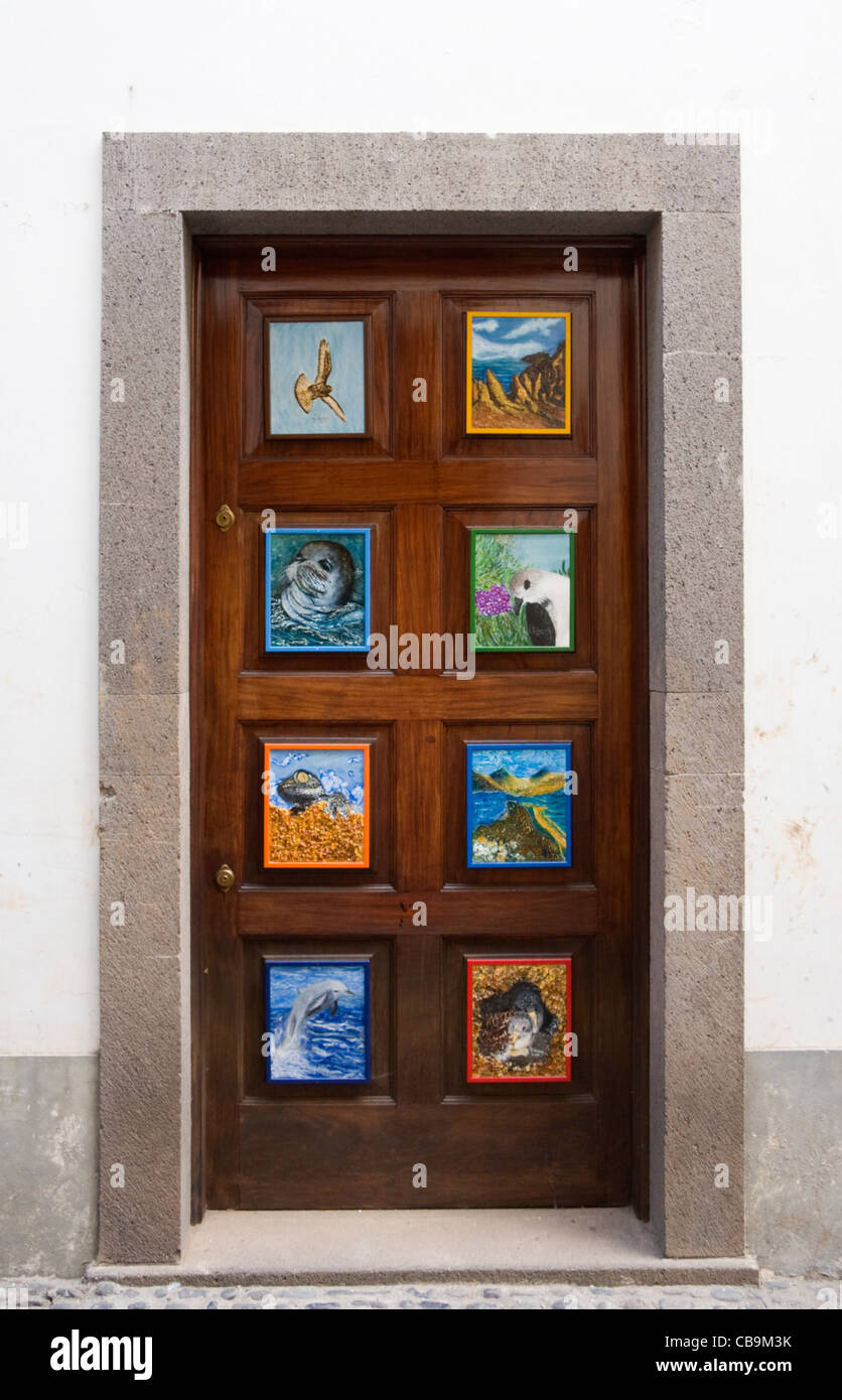 Verzierte Tür, Rua de Santa Maria, Zona Velha (Altstadt), Funchal, Madeira Stockfoto