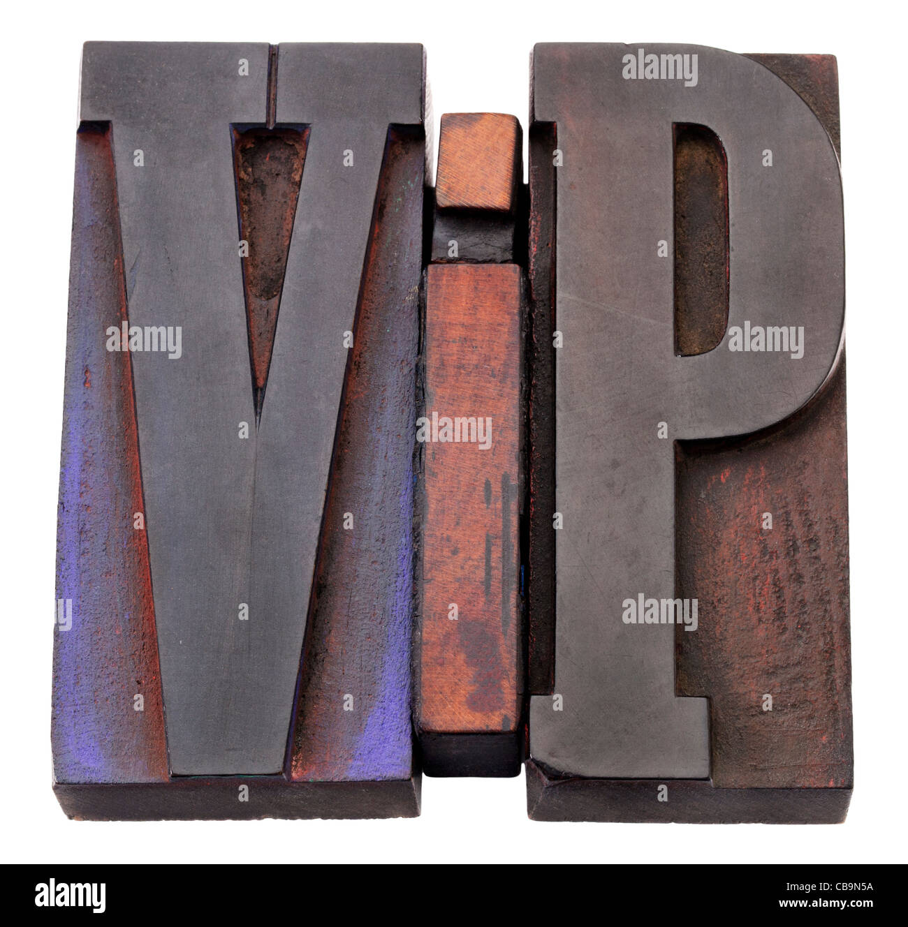 VIP (sehr wichtige Person) Akronym - isoliert Vintage Holz Letterpess Druckstöcke von Farbe Farben gebeizt Stockfoto