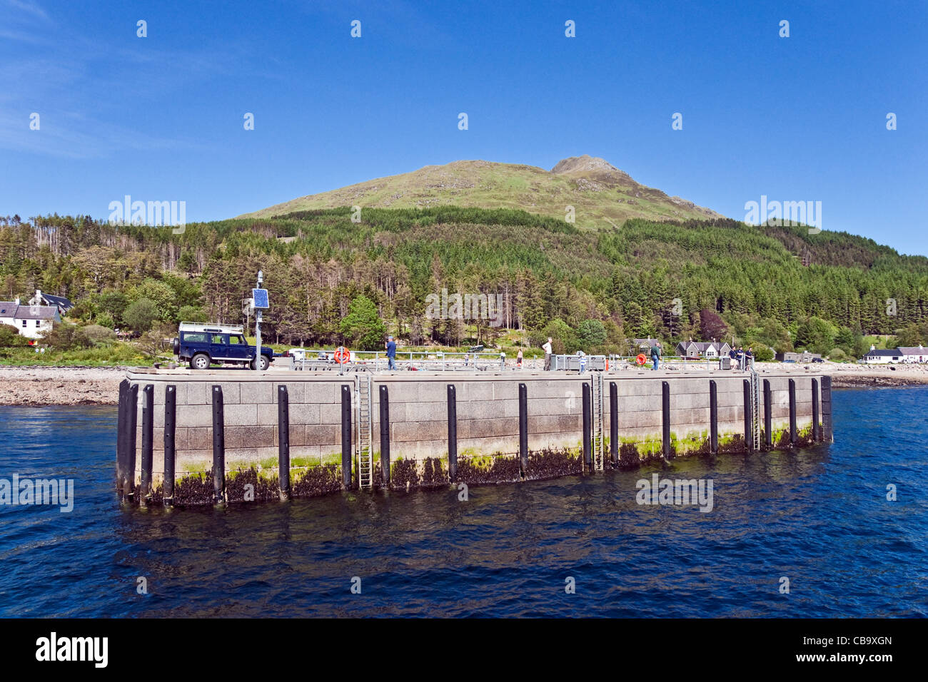 Der Pier am Dorf Inverie in Inverie Bucht Loch Nevis auf Knoydart den westlichen Highlands von Schottland Stockfoto