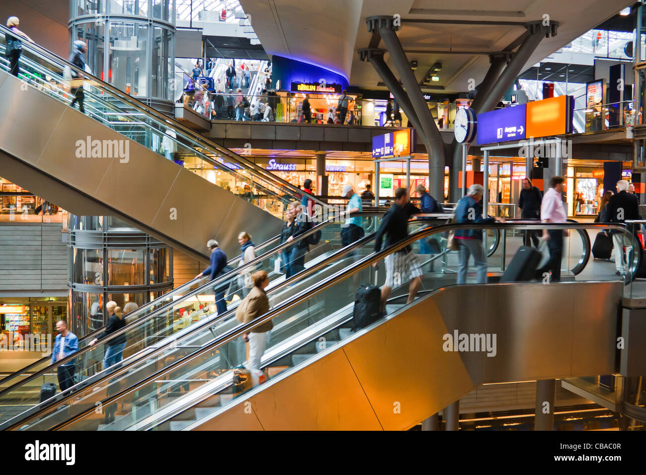 Hauptbahnhof - Hauptbahnhof Berlin, Deutschland. Stockfoto