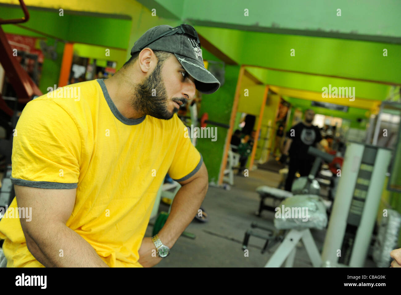 Bagdad, Irak, Hammer Fitness-Studio Karrada wurde damit begonnen, eine Steckdose für die (männlichen) Jugend get rid of Frustrationen zu bieten Stockfoto