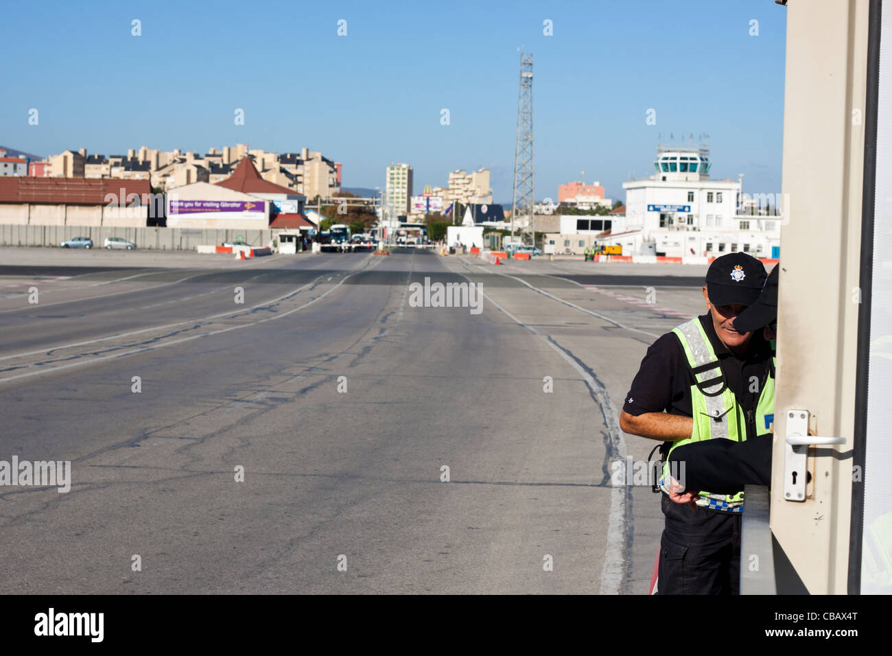 Gibraltar Verteidigung Polizei am Flughafen von Gibraltar. Stockfoto