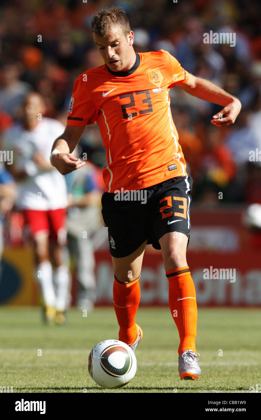 Rafael van der Vaart der Niederlande in Aktion während einer 2010 FIFA World Cup Spiel gegen Dänemark im Soccer City Stadium. Stockfoto