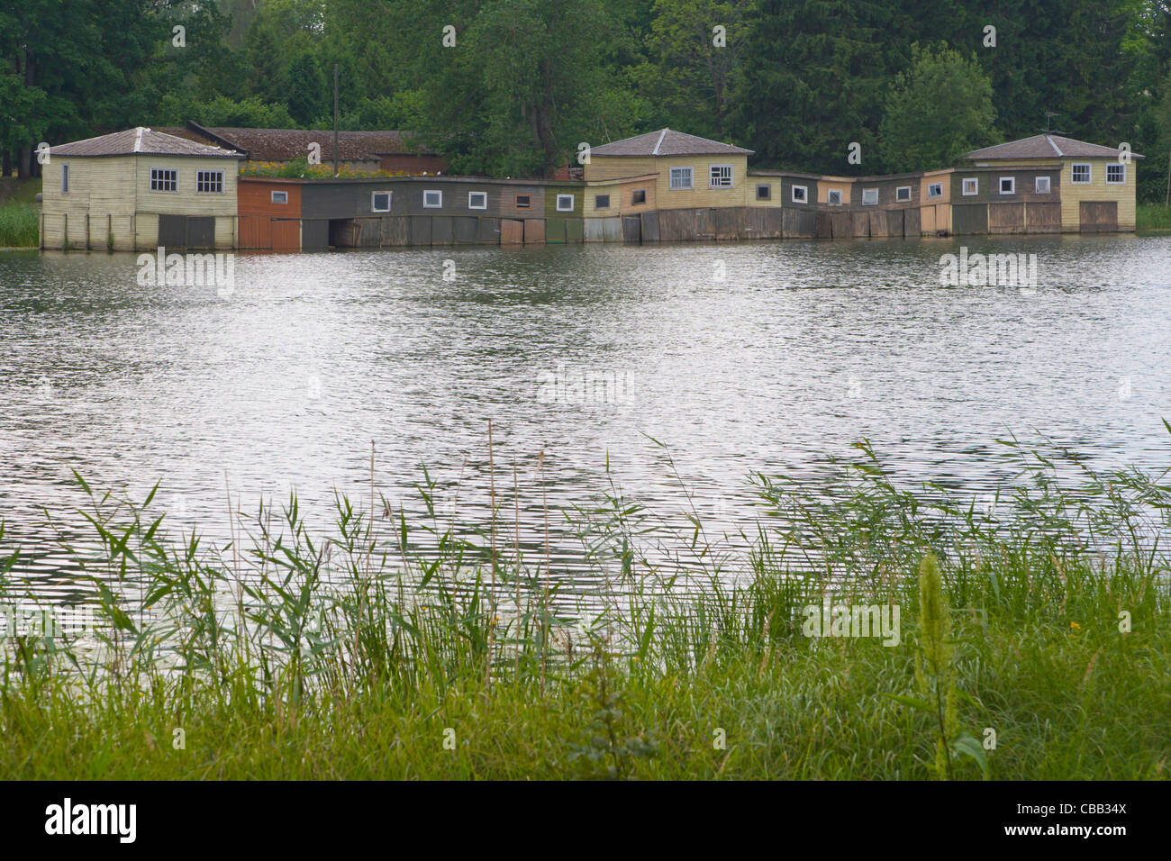Bootshäuser, Ieksezers, Innerlake, Aluksnes Ezers, Aluksne See, Aluksne, Vidzeme, Lettland Stockfoto Bootshäuser, Ieksezers, Innerlake, Aluksnes Ezers, Aluksne See, Aluksne, Vidzeme, Lettland Stockfoto