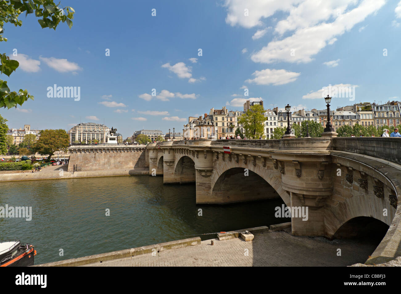Pont Neuf und Ile De La Cite, Paris, Frankreich. Der Pont Neuf ist die älteste Brücke in Paris im Jahre 1607 fertiggestellt. Stockfoto