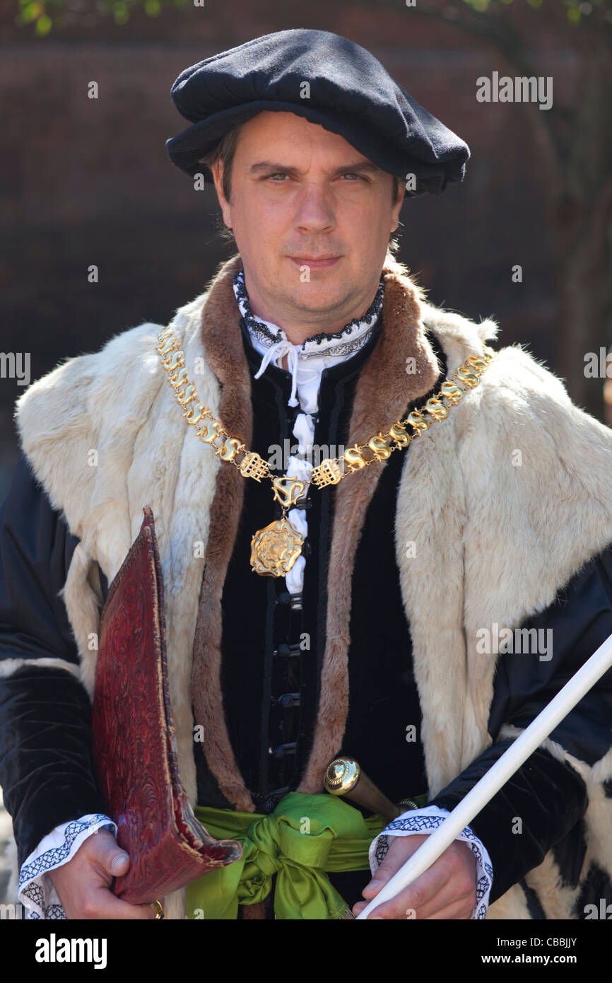 England, London, Tower of London, Schauspieler in historischen Kostümen aus der Studie von Anne Boleyn zeigen Stockfoto