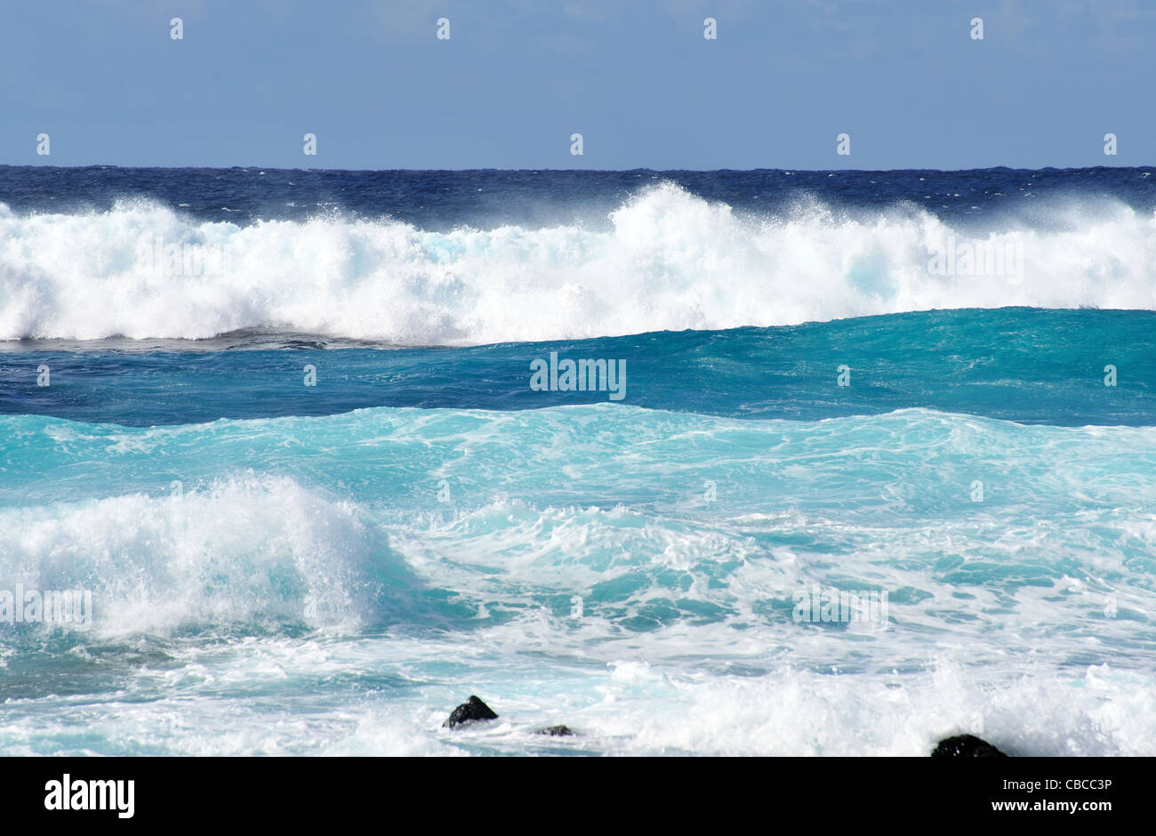 Schöne Wellen des Atlantiks Stockfoto