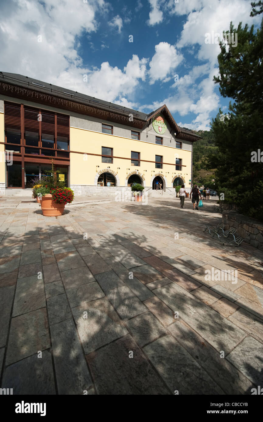 Haute Tarentaise Genossenschaft Molkerei Beaufort Gebäude in Bourg St. Maurice, Französische Alpen Stockfoto