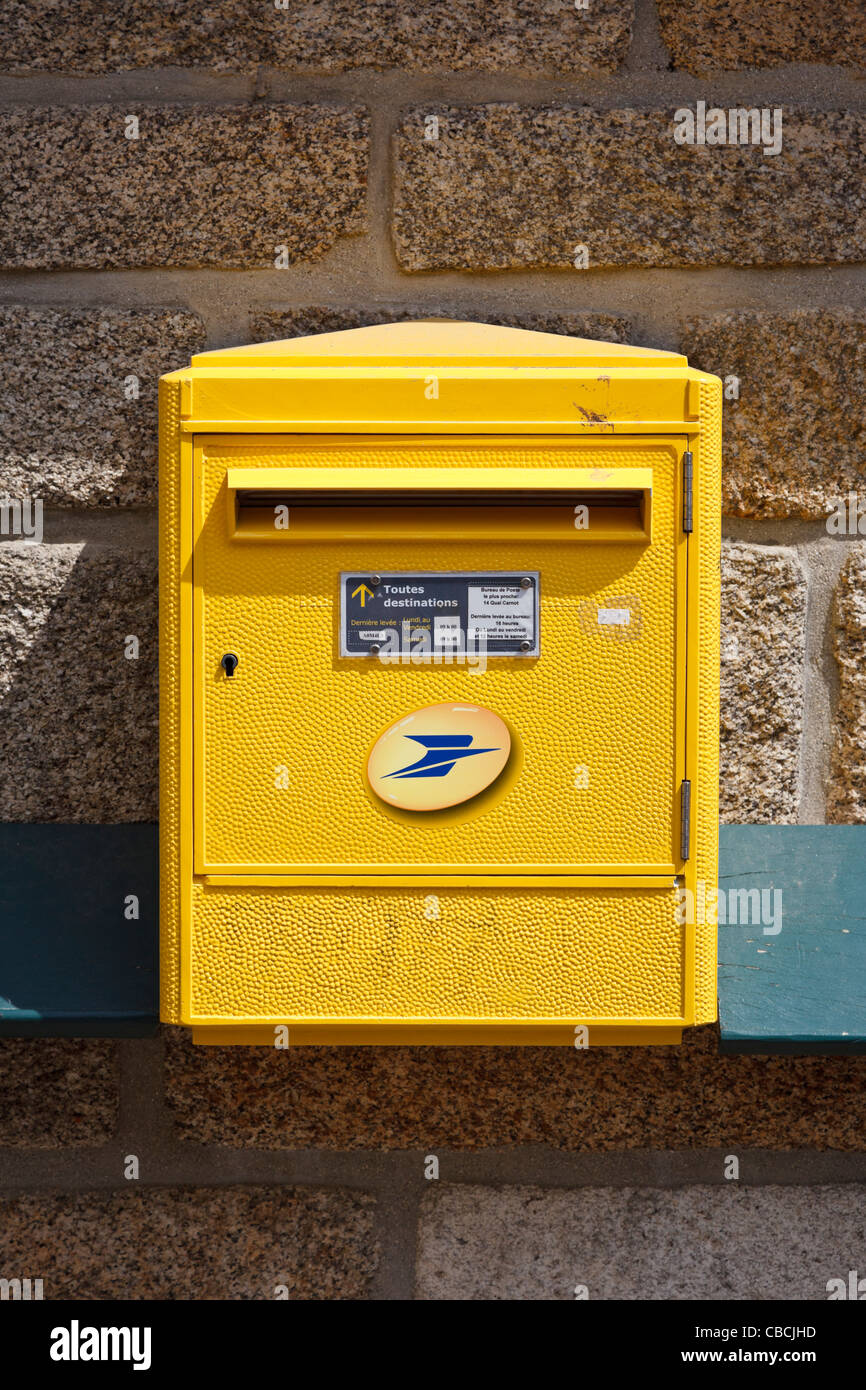 Briefkasten in frankreich -Fotos und -Bildmaterial in hoher Auflösung –  Alamy