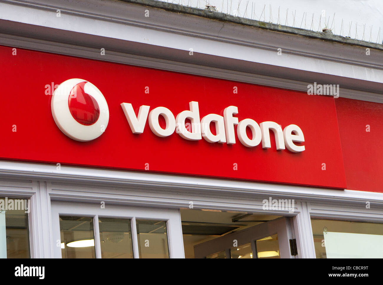 Ein Vodafone-Shop, UK Stockfoto