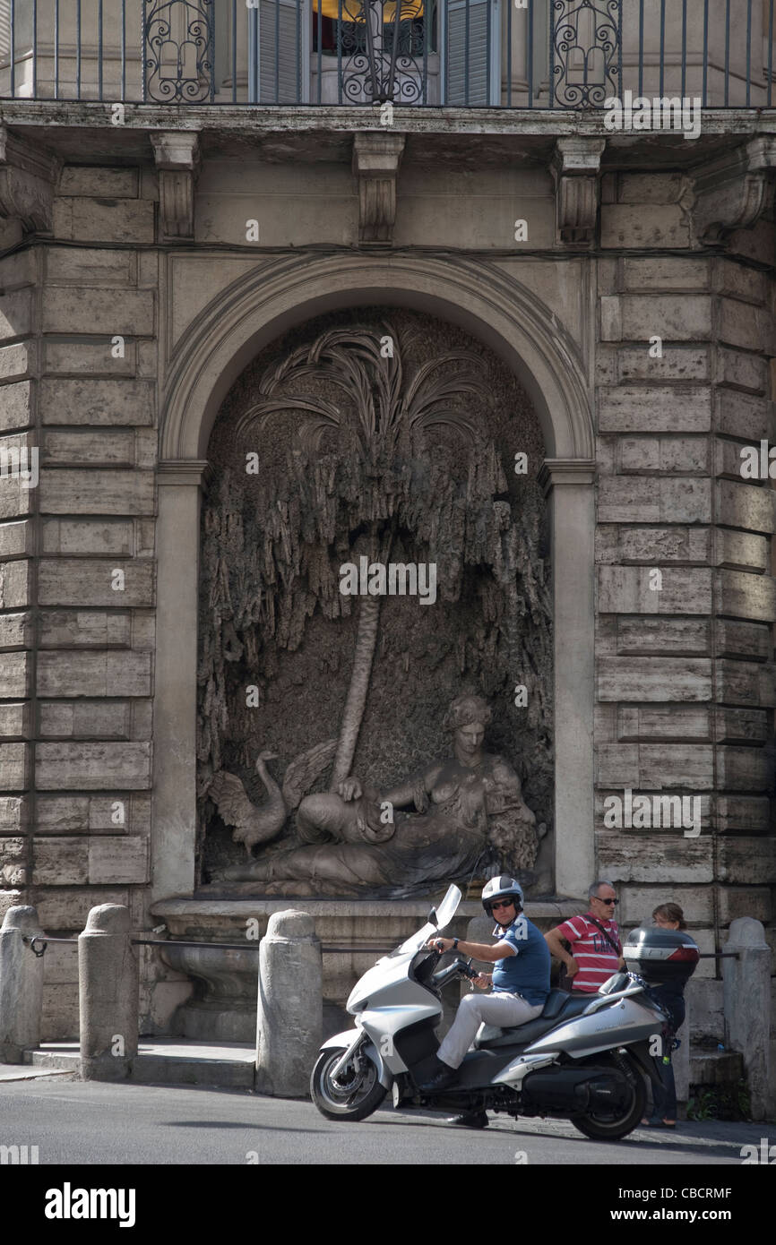 Einer aus dem späten 16. Jahrhundert Quattro Fontane - vier Brunnen in Trevi Viertel von Rom, Italien Stockfoto