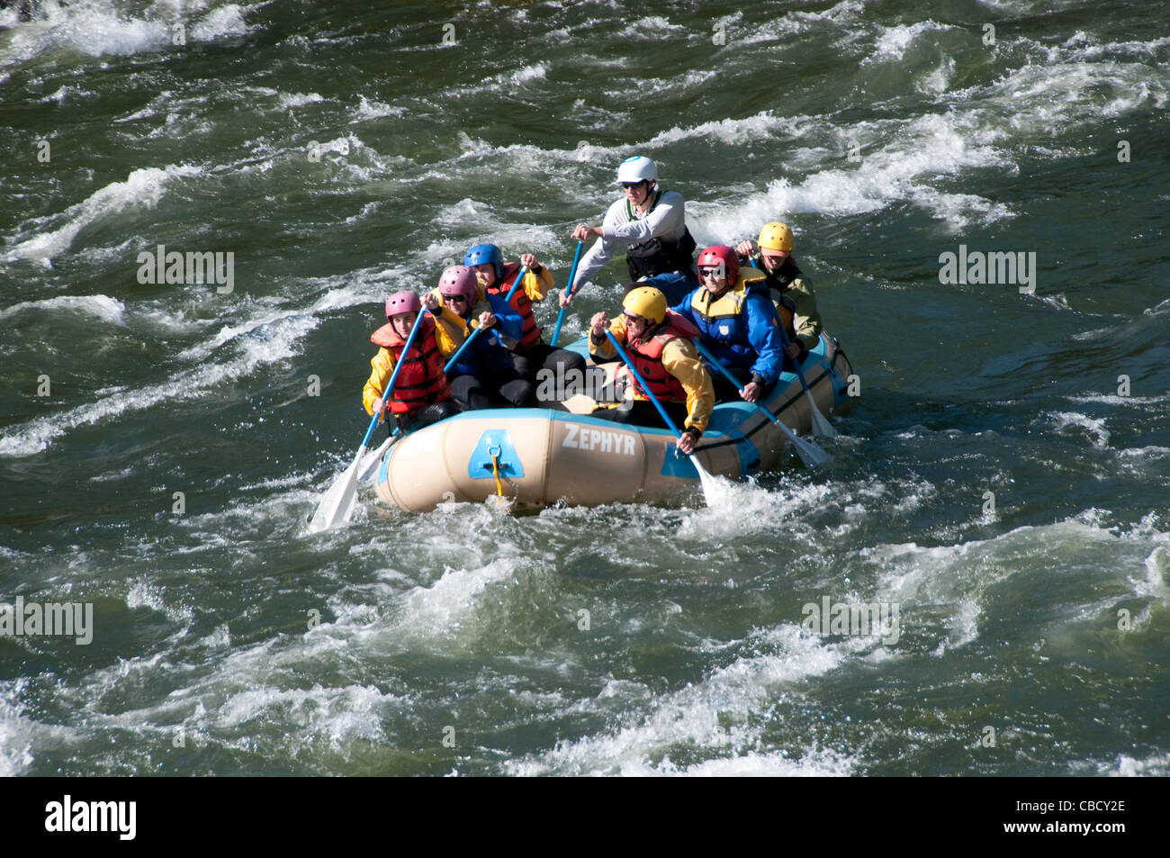 Rafting, Merced River, in der Nähe von Yosemite-Nationalpark, Kalifornien, USA. Foto Copyright Lee Foster. Foto # california122415 Stockfoto