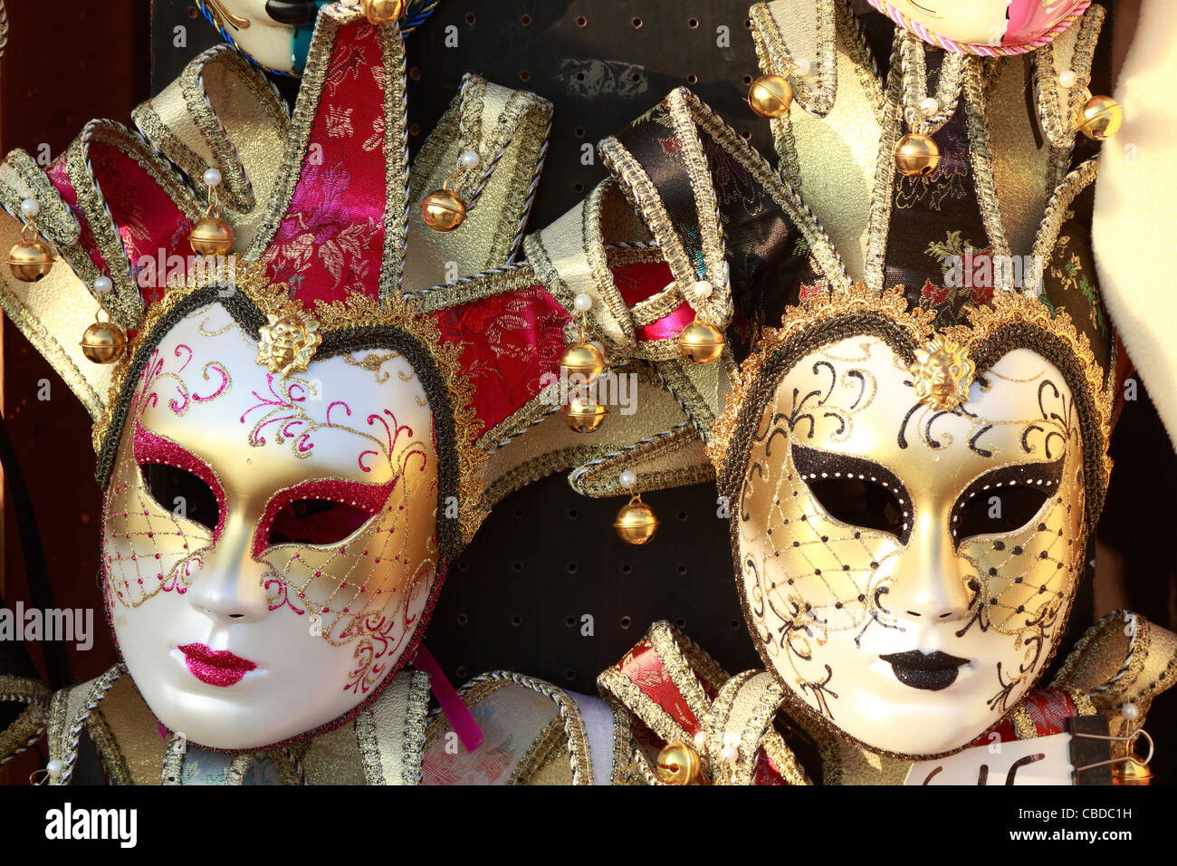 Venezianische Karnevalsmasken auf Verkauf, Venedig, Italien, Europa. Stockfoto