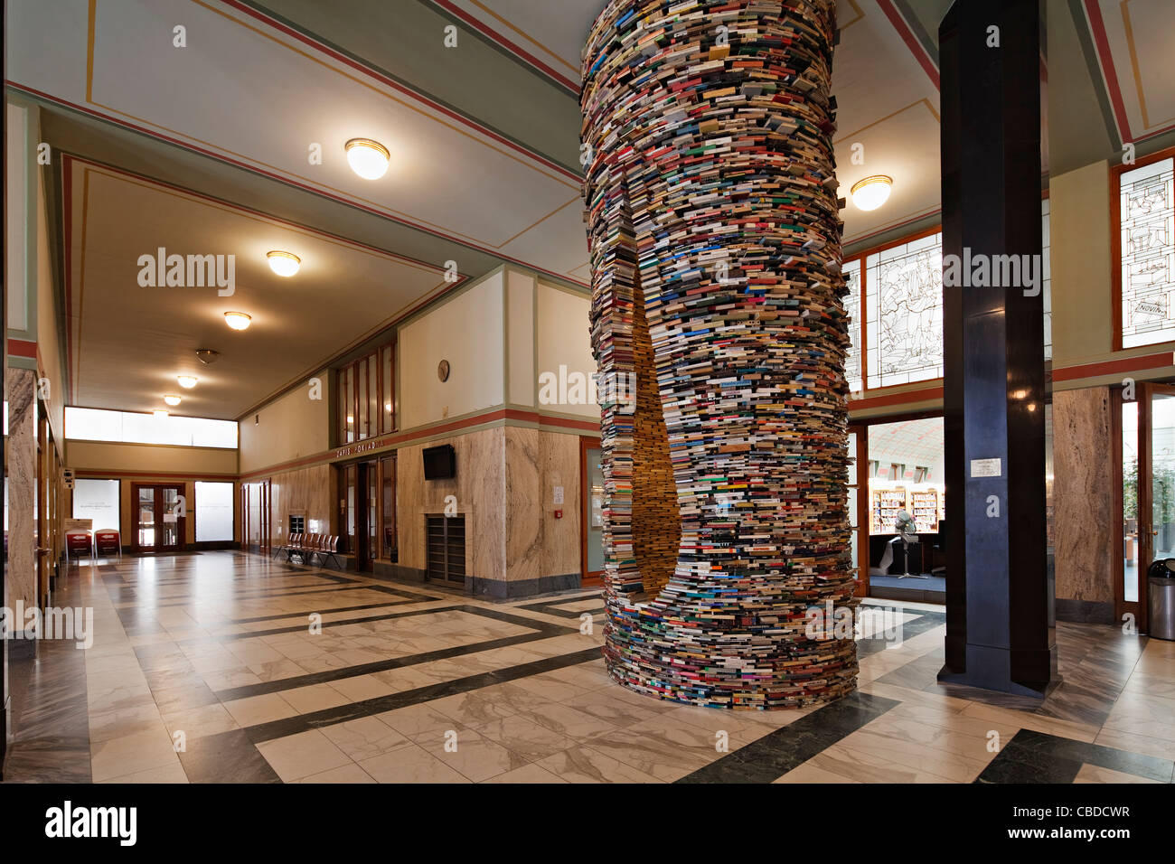 Stadtische Bibliothek Von Prag Auf Marienbad Platz In Prague