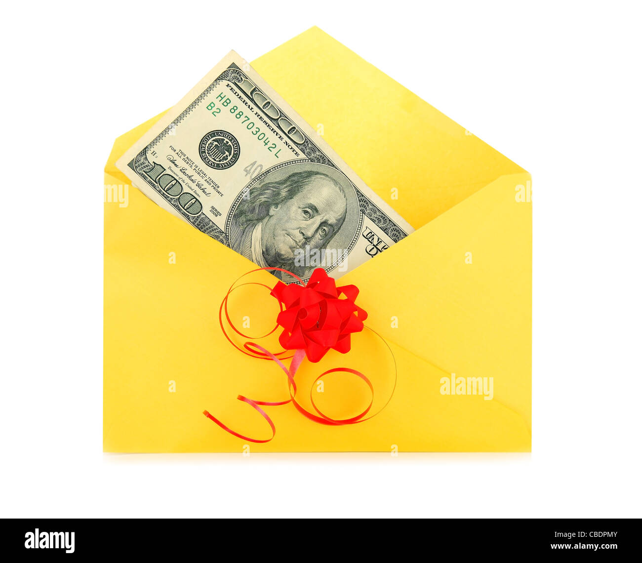 Geld als Geschenk mit roter Schleife und gelben Umschlag Stockfoto