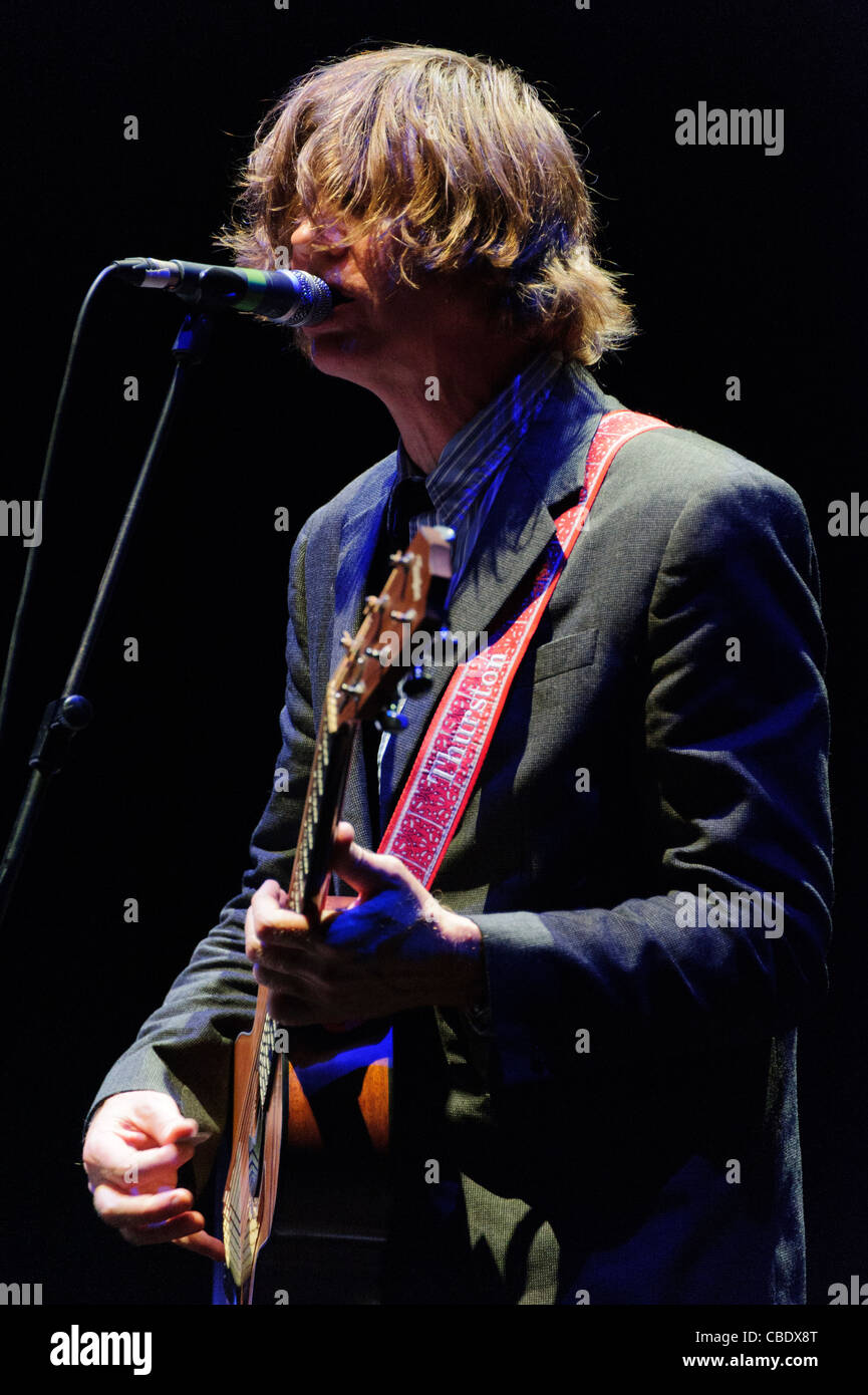 Thurston Moore von Sonic Youth führt in Rom während abgebrochen-Gedanken-Solo-Tournee. Stockfoto