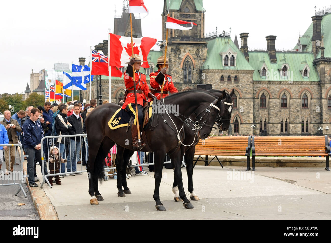 Royal Canadian Mounted Police im Dienst an der Nationalpolizei und Frieden Offizier Memorial am Parliament Hill. 26. September 2010 Stockfoto