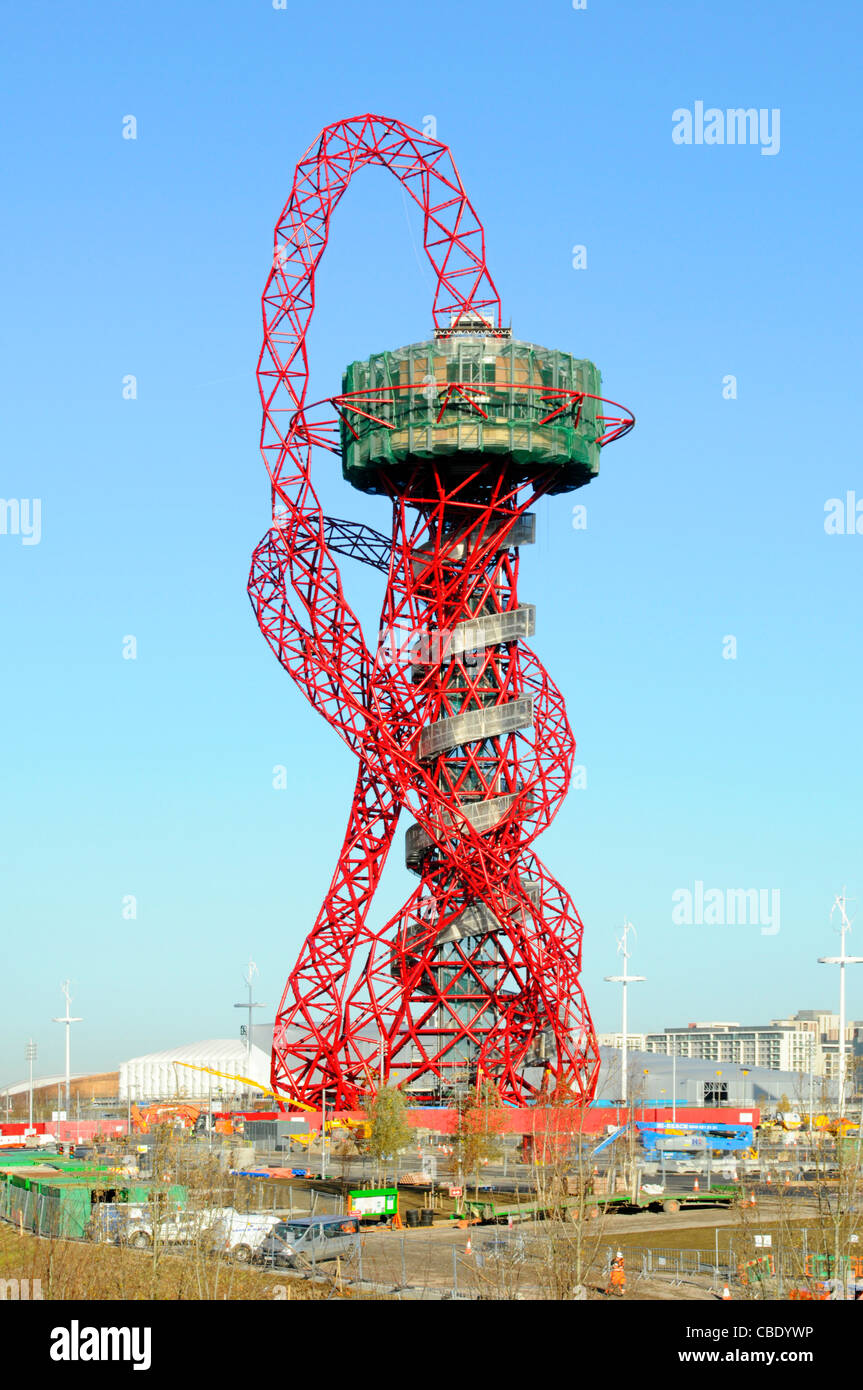 Arcelormittal Orbit Skulptur London 2012 Olympic Park Krane arbeiten an Olympics Aussichtsplattform Stratford Newham East London England UK gegangen Stockfoto