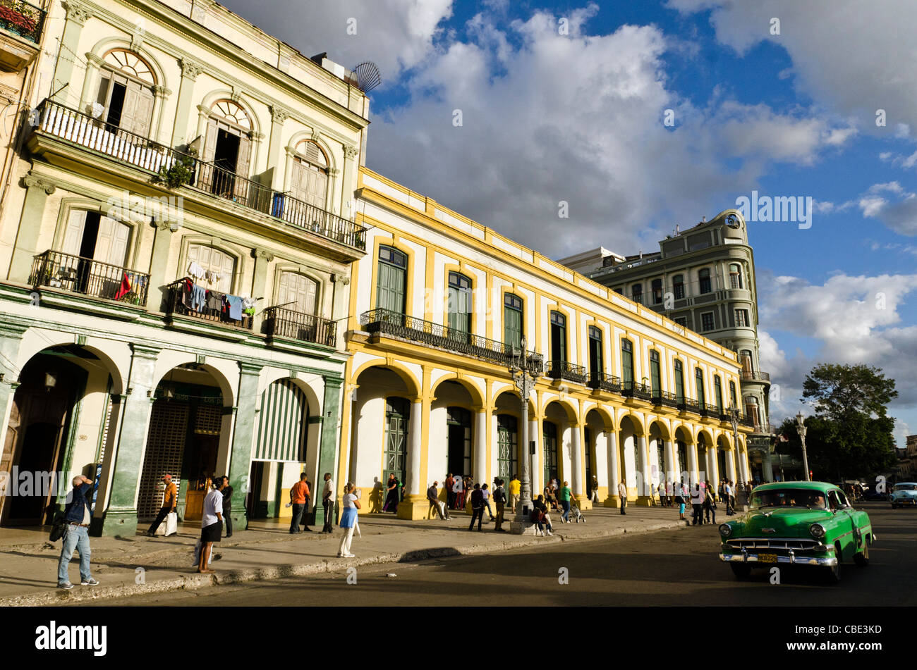 Amerikanische Oldtimer fahren Havanna Vieja Kuba Stockfoto