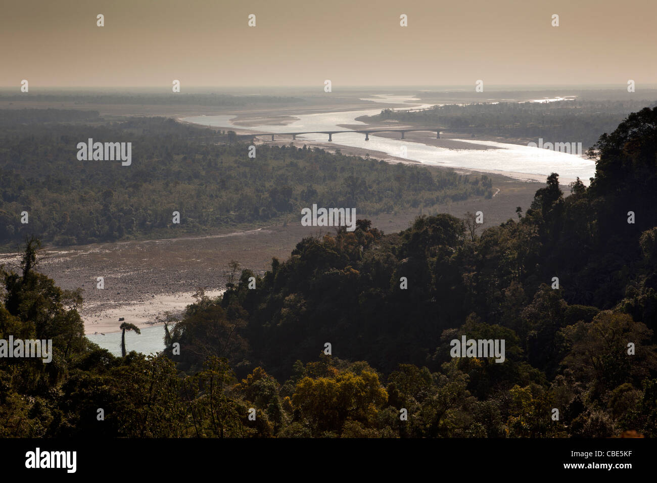 Indien, Arunachal Pradesh, Pasighat, Siang oder Digang Fluss fließt durch Ausläufer des Himalaya bis zu Ebenen Stockfoto