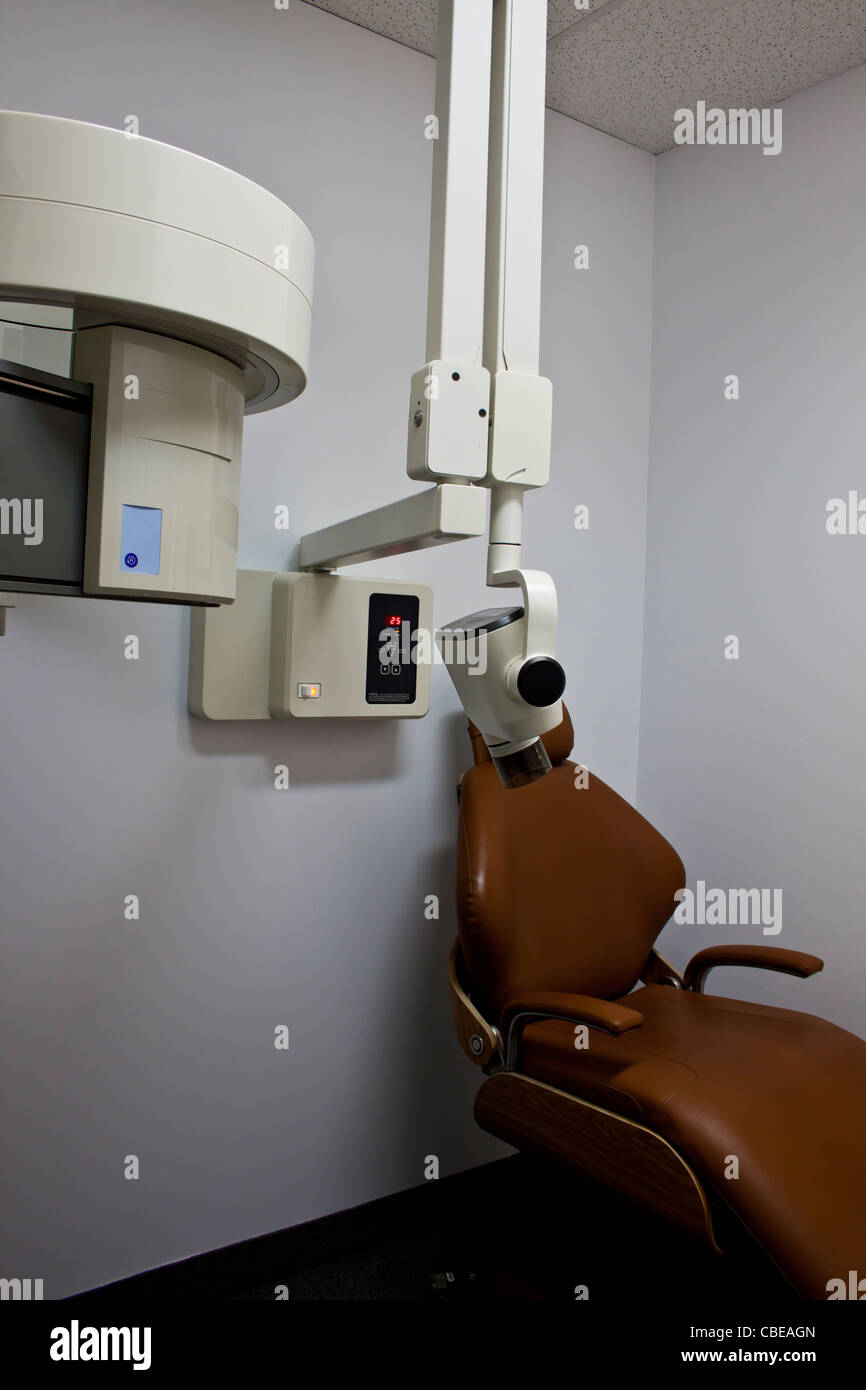 Dental-Röntgengerät in einer Zahnarztpraxis in Montreal, Québec, Kanada. Stockfoto