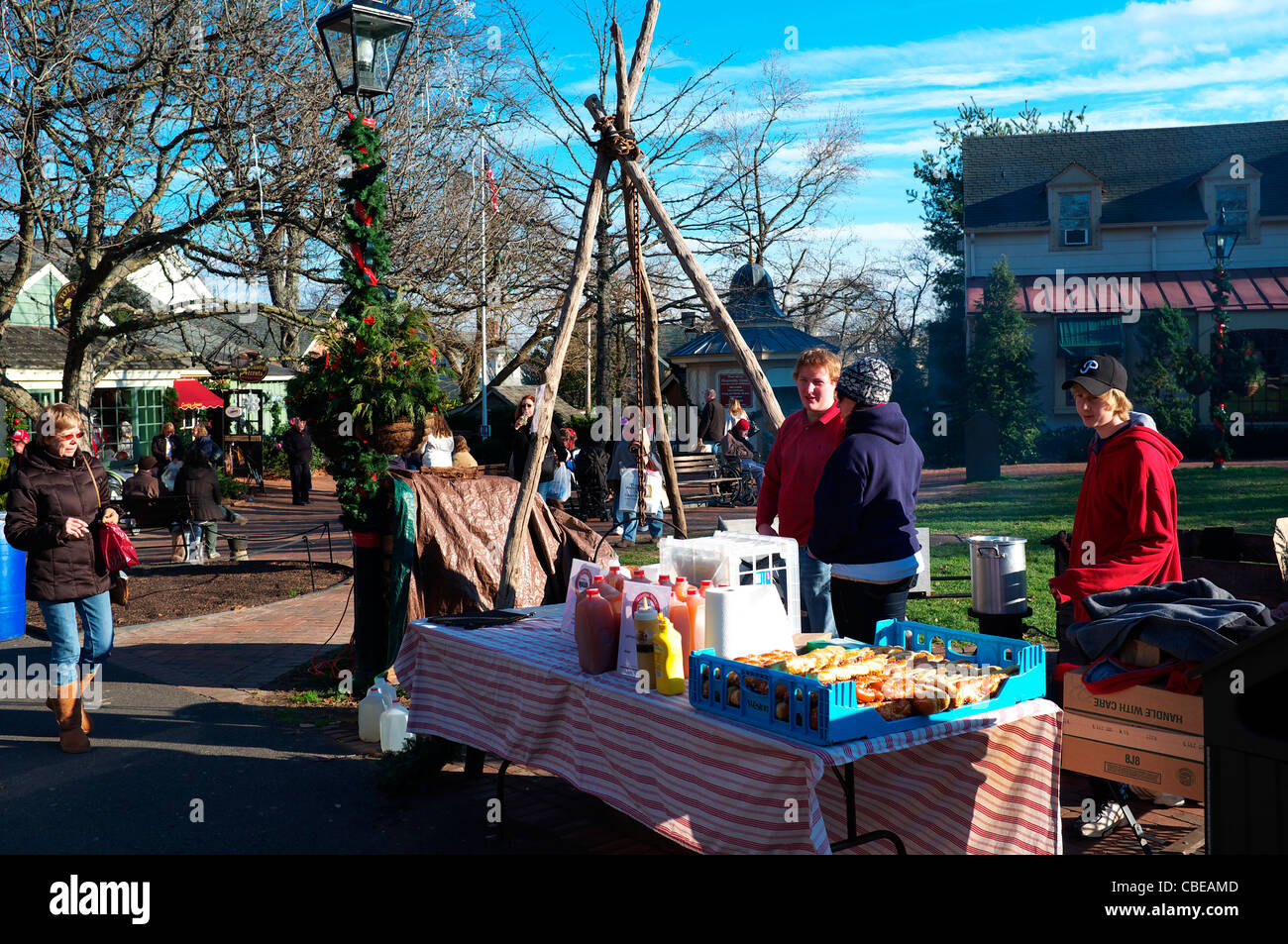 Verkauf von Apfelwein und Brezeln Hausierer Village, New Hope, Pennsylvania Stockfoto