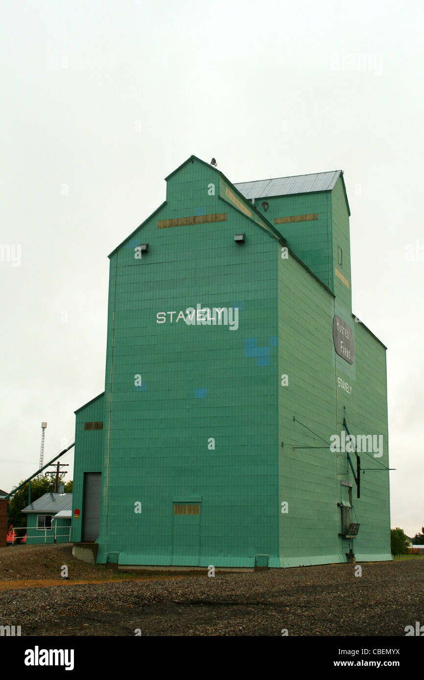 Kornlift Lagerung in der Prärie zu Stavely, Alberta, Kanada Stockfoto