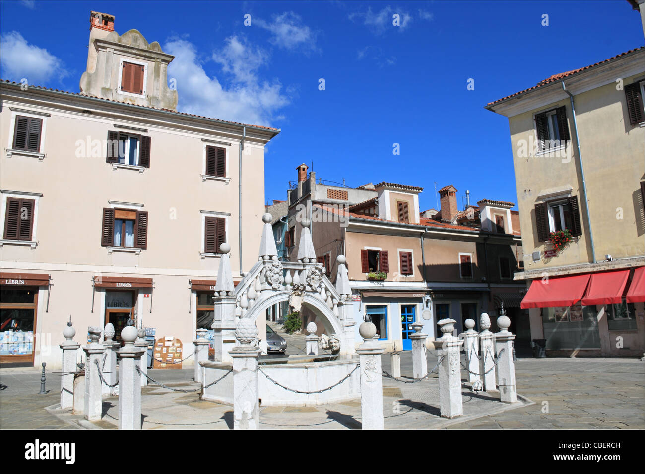 Da Ponte Brunnen, Preseren-Platz, Koper, Capodistria, Primorska, Slowenien, Istrien, Adria, Balkan, Europa Stockfoto