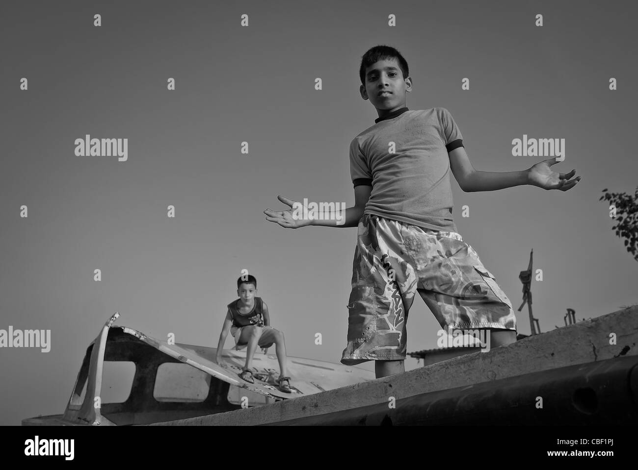 BOMBAY Mumbai indischen Blick, Young ein Slum in Colaba Stockfoto
