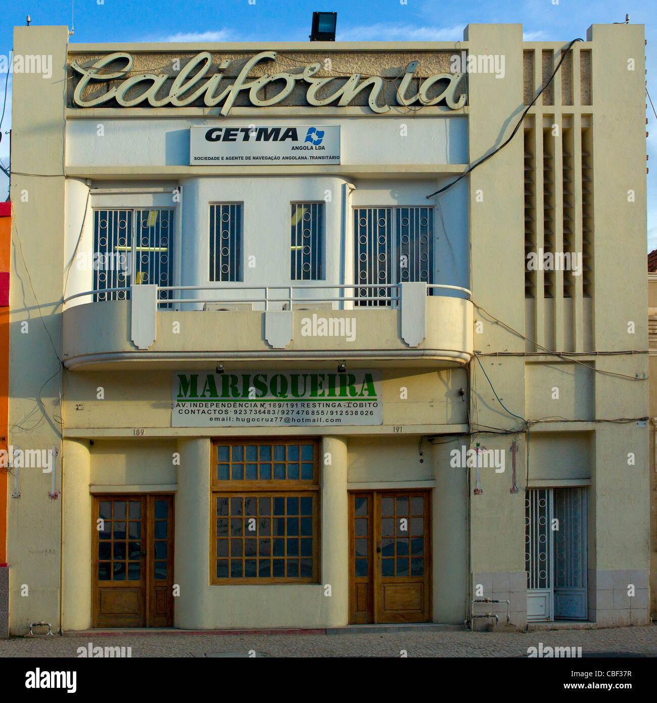 Art-Deco-Gebäude In Lobito, Angola Stockfoto