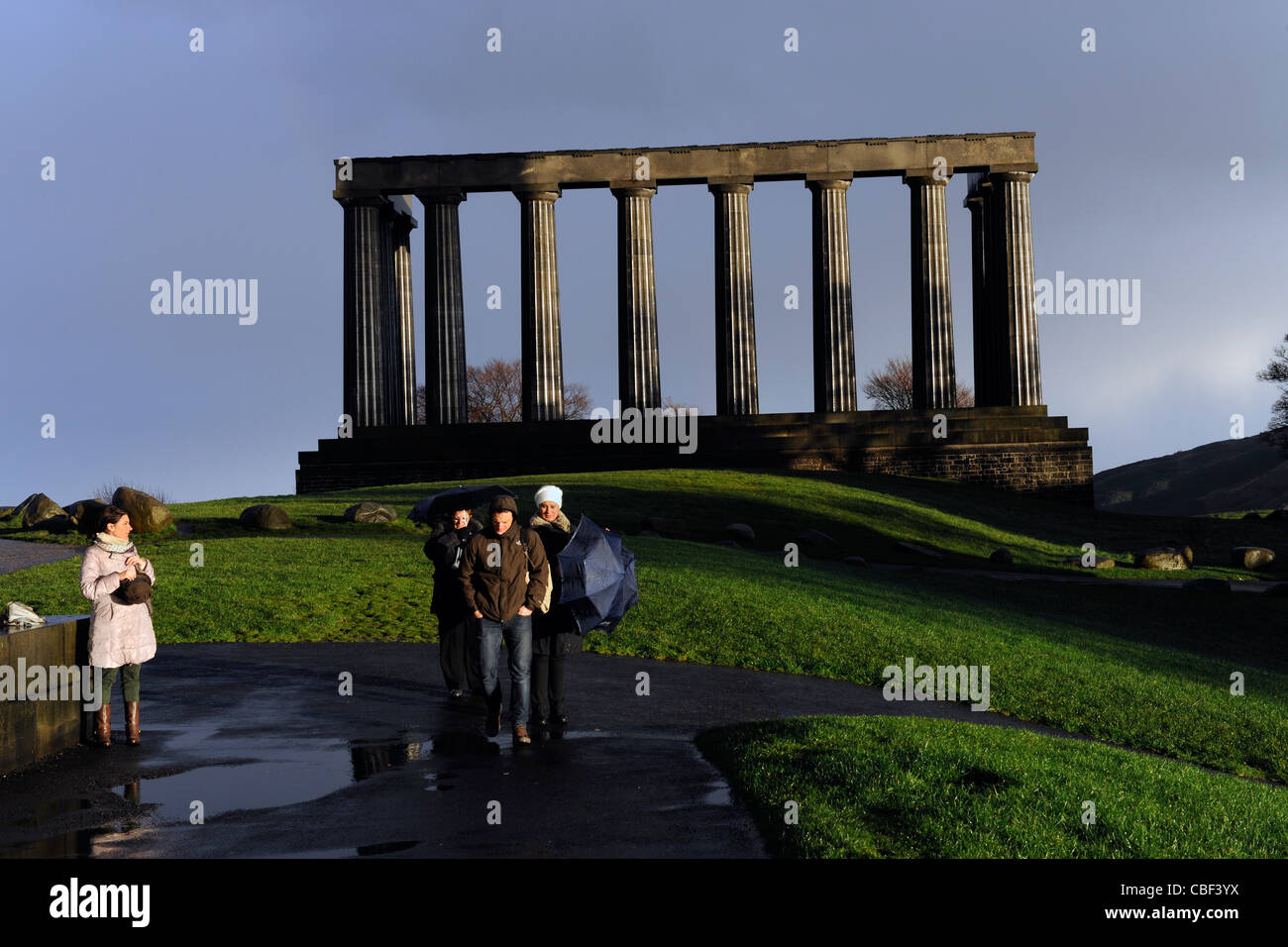 Schottische Nationaldenkmal. Edinburgh, Schottland. Denkmal für die Soldaten und Matrosen, die in den napoleonischen Kriegen starben. Erbaut 1823-6. Stockfoto