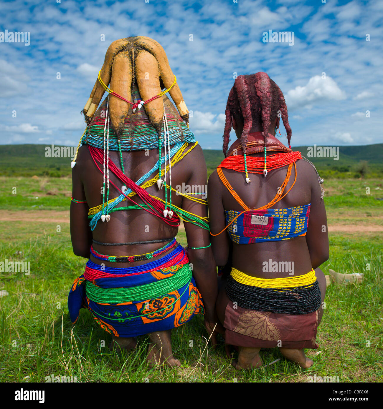 Mwila Schwestern mit Nontombi Dreadlocks, Chibia Bereich, Angola Stockfoto