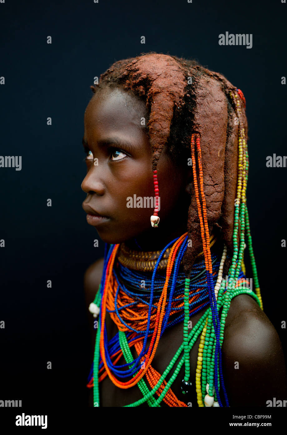Mwila Mädchen mit Nontombi Dreadlocks, Angola Stockfoto