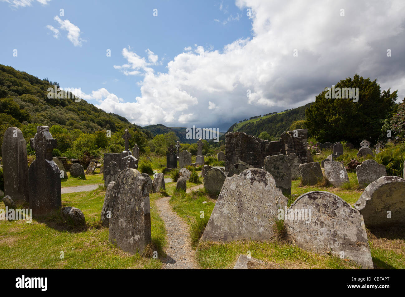 Ansicht des Friedhofs in Glendalough, County Wicklow, Ireland Stockfoto
