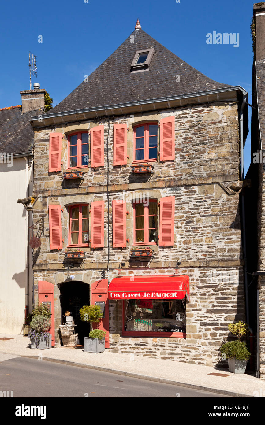 Typische französische Shop in Chateauneuf du Faou, Finistere, Bretagne, Frankreich Stockfoto