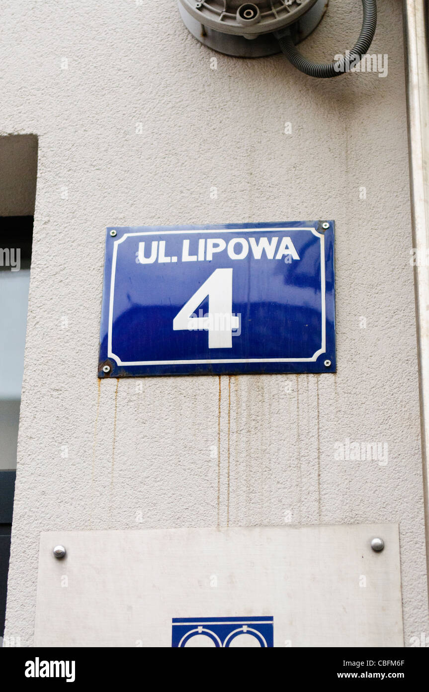 Straßenschild auf der Außenseite der Oskar Schindlers Fabrik, in der Ul. Lipowa 4, Krakau Stockfoto