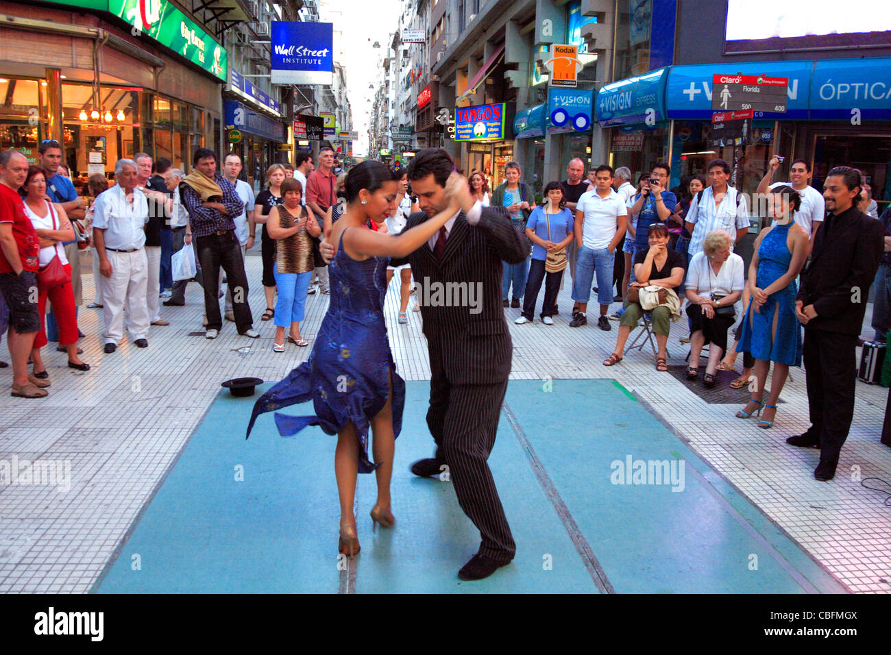 Tango T nzer Bei Einer Street Performance In Florida Street Buenos 