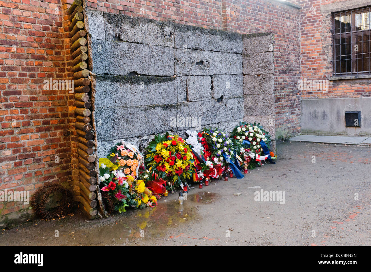 "Ausführung Wall" in Auschwitz I Nazi Konzentration Lager, wo Tausende von Gefangenen, in der Regel erschossen wurden für auf der Flucht Stockfoto