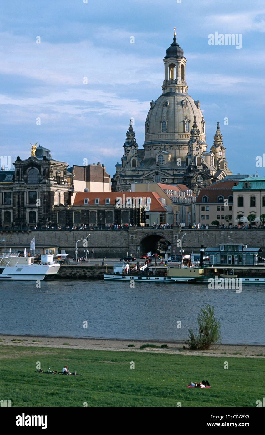 Blick über die Elbe von der Frauenkirche, Dresden, Deutschland Stockfoto