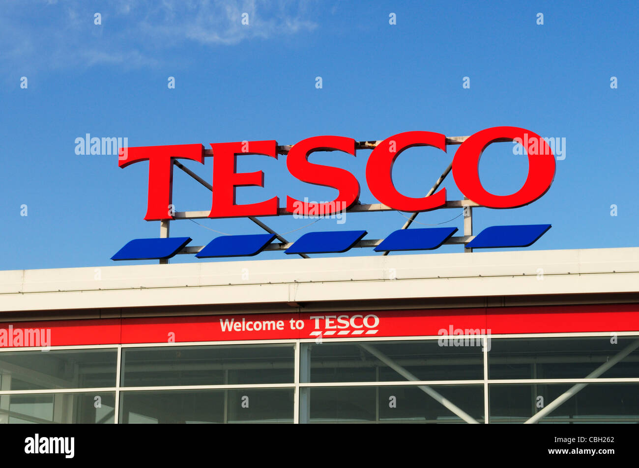Tesco Supermarkt Zeichen, Cambridge, England, UK Stockfoto