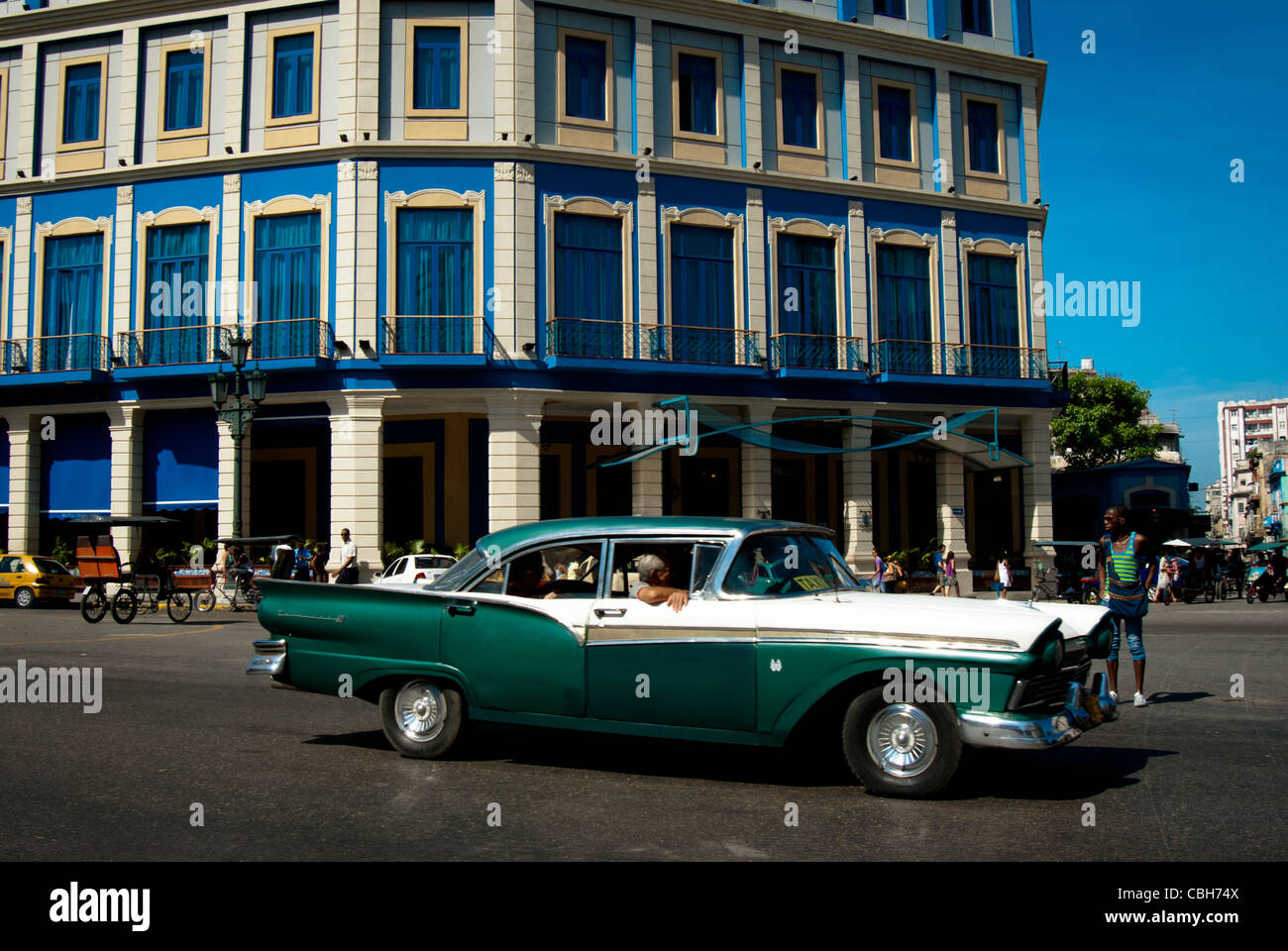Alte amerikanische Oldtimer auf den Straßen von Havanna, Kuba, Stockfoto