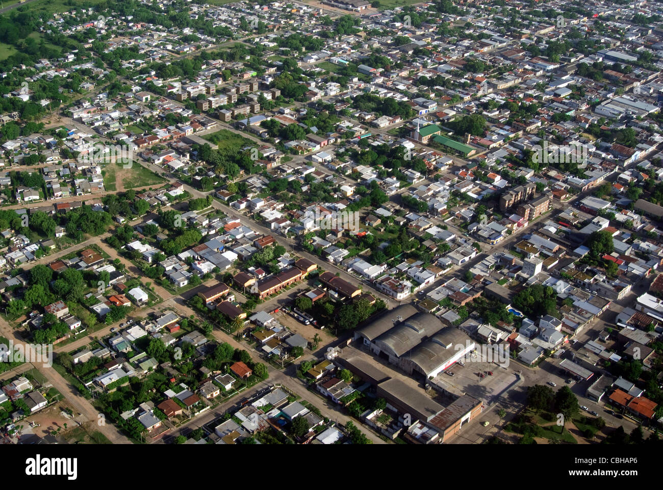 Vogelperspektive auf städtische Gebiete der Stadt in Uruguay. Stockfoto