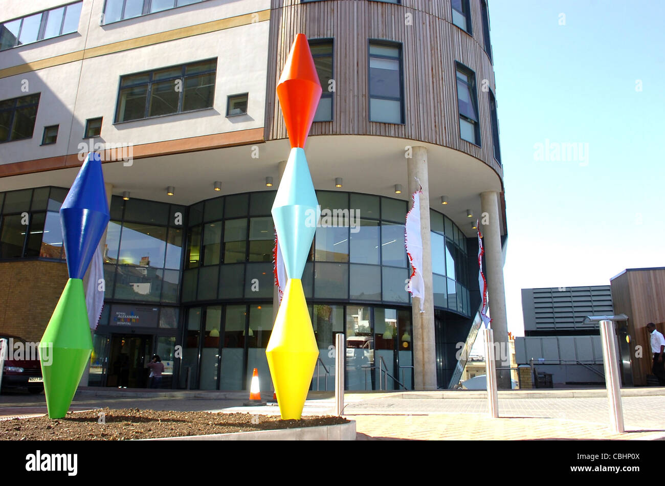 Den vorderen Eingang in die neue Royal Alexandra Kinderkrankenhaus in Brighton Stockfoto