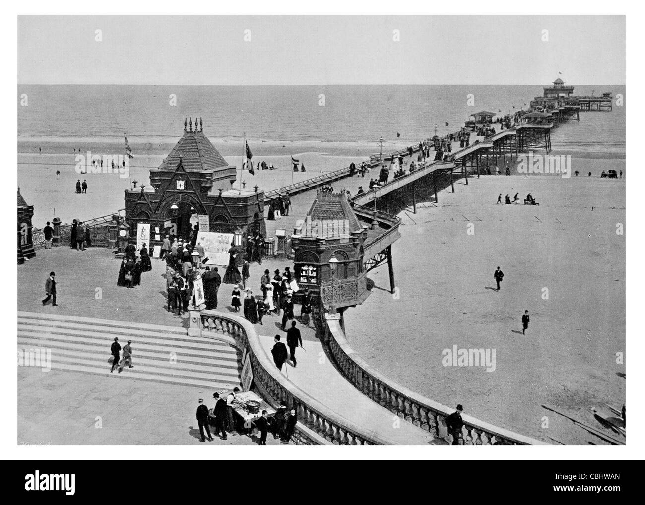 Skegness Pier Badeort Lindsey Lincolnshire England 1881 Steamboat Touristenattraktion Strandpromenade esplanade Stockfoto