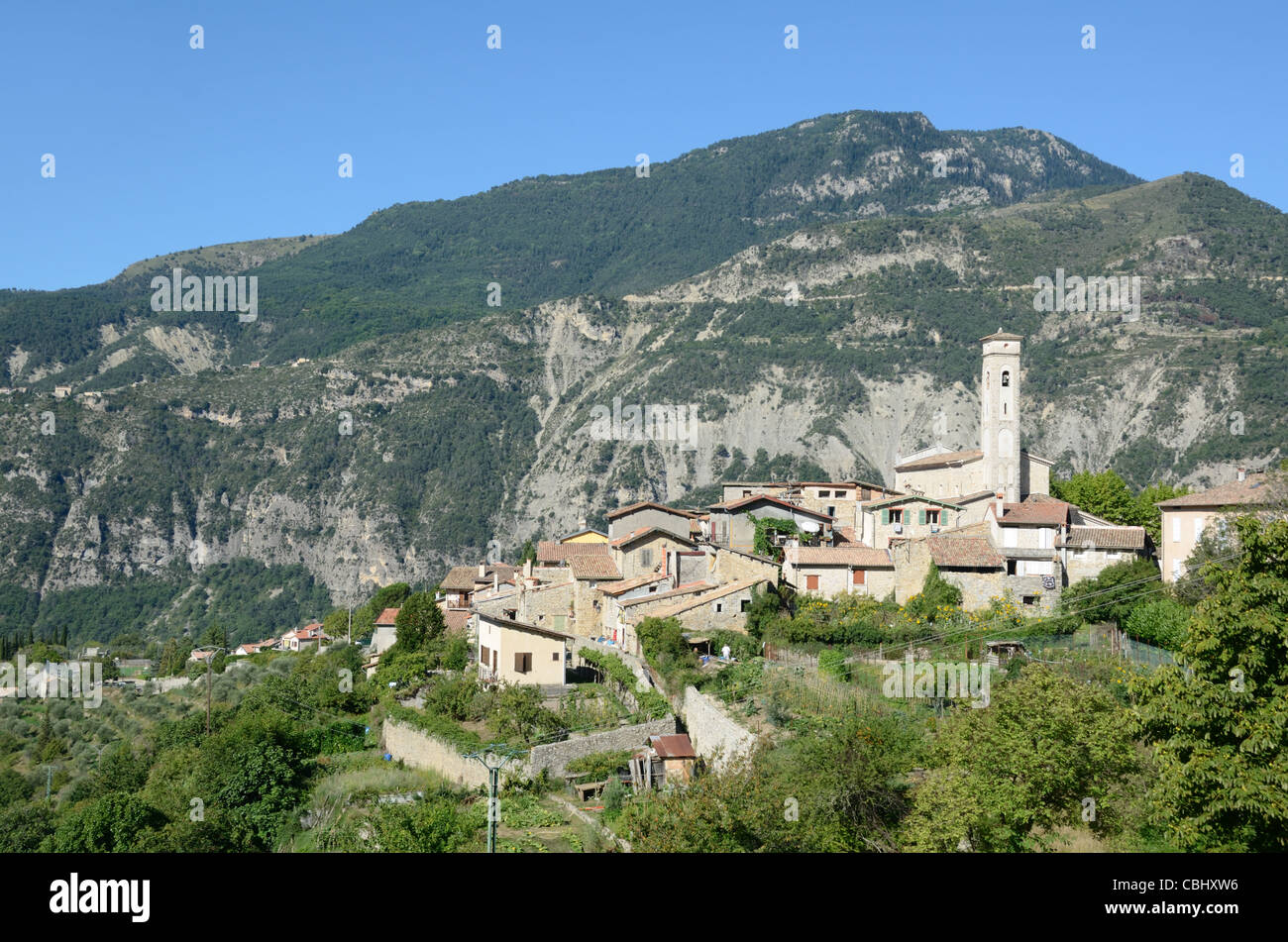 Blick auf Dorf der Clans Tinée Tal Alpes-Maritimes Frankreich Stockfoto