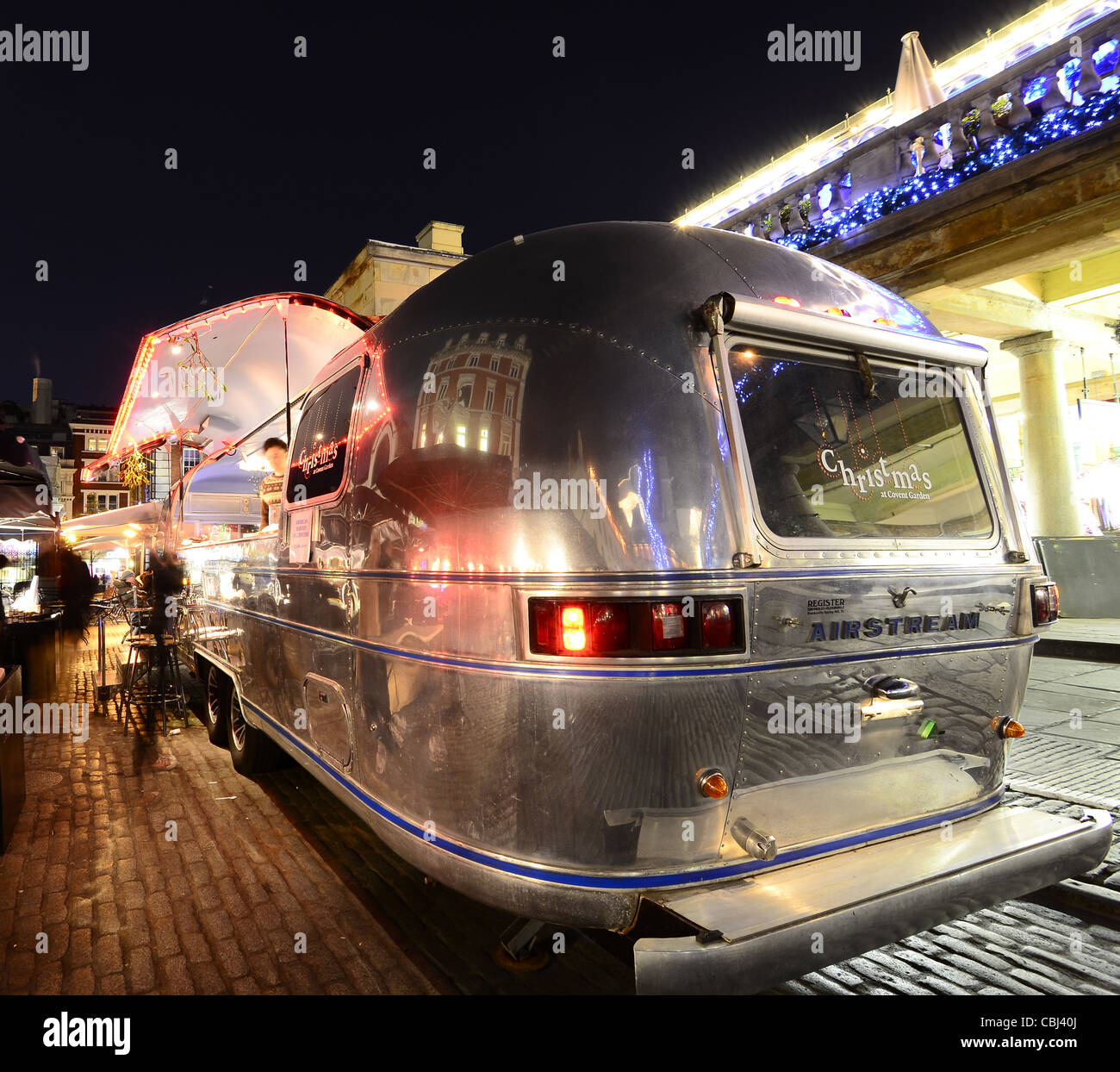 Airstream klassische warme Speisen Automaten Anhänger in Covent Garden Stockfoto