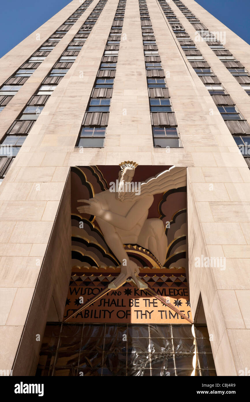 Rockefeller Center, Comcast Building, 30 Rockefeller Plaza Haupteingang, NYC Stockfoto