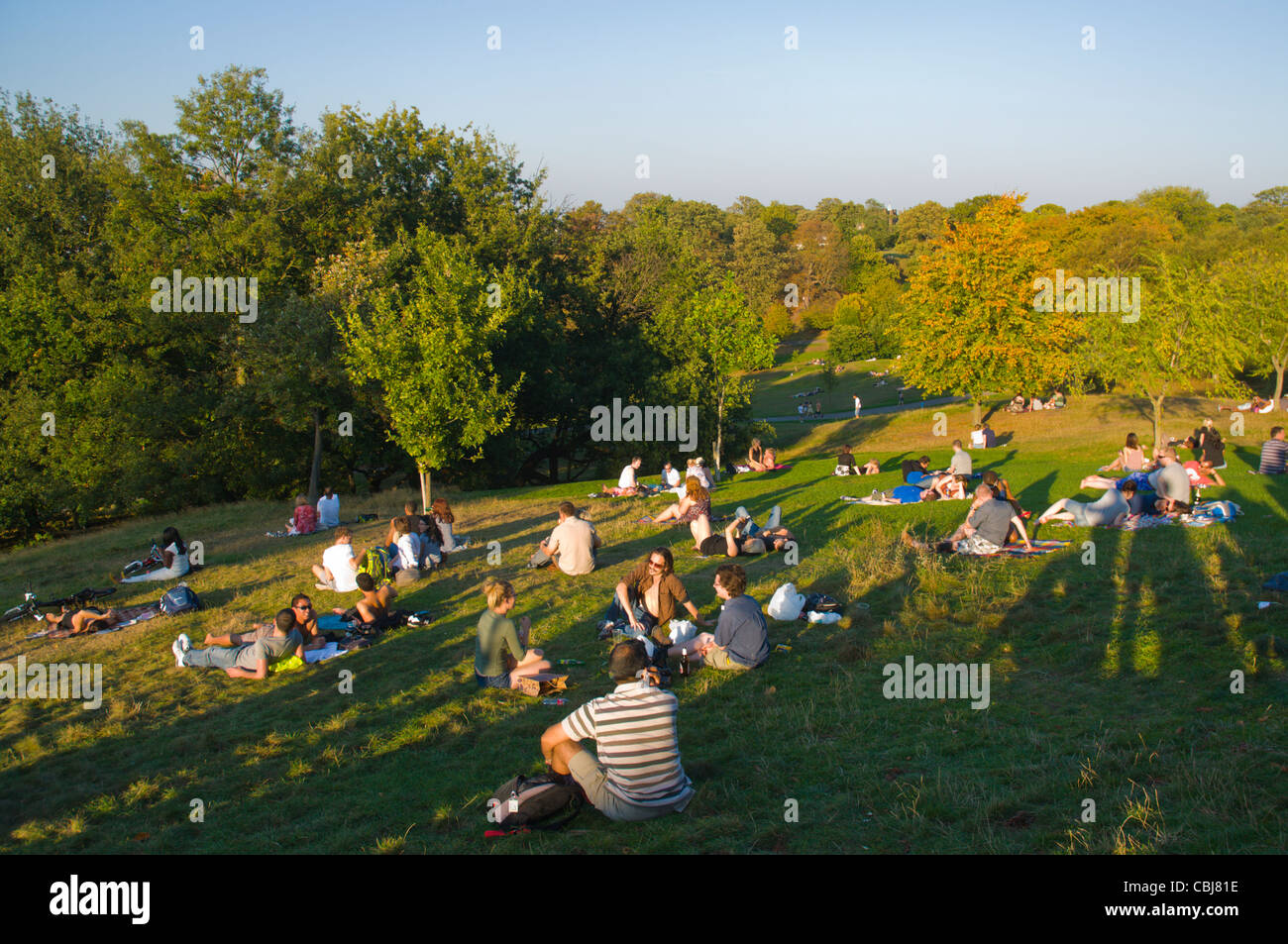 Menschen im königlichen Park Greenwich Borough London England UK Europe Stockfoto